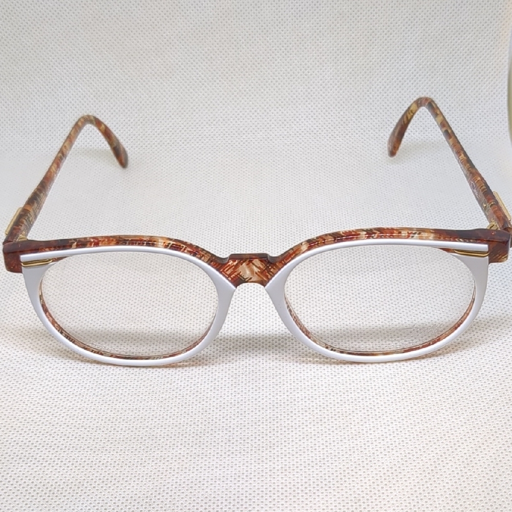 Stylish Brown Eyeglasses